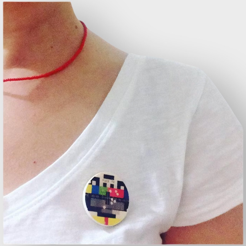 Yayın yok ahşap broş