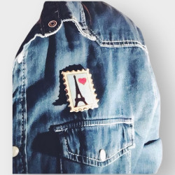 Paris posta pulu ahşap broş.