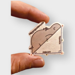 Hipotenüs ahşap broş